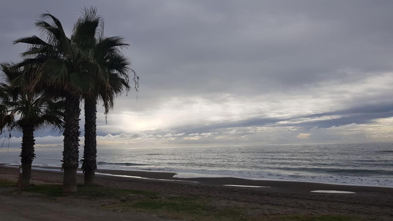 Apartamento Lujo A 50 Metros De La Playa Rincón de la Victoria Exterior foto